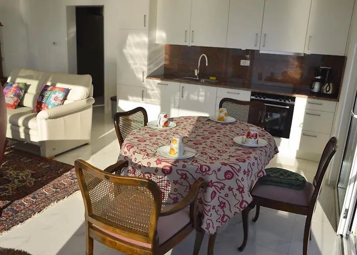 Annika Apartmán Lovran